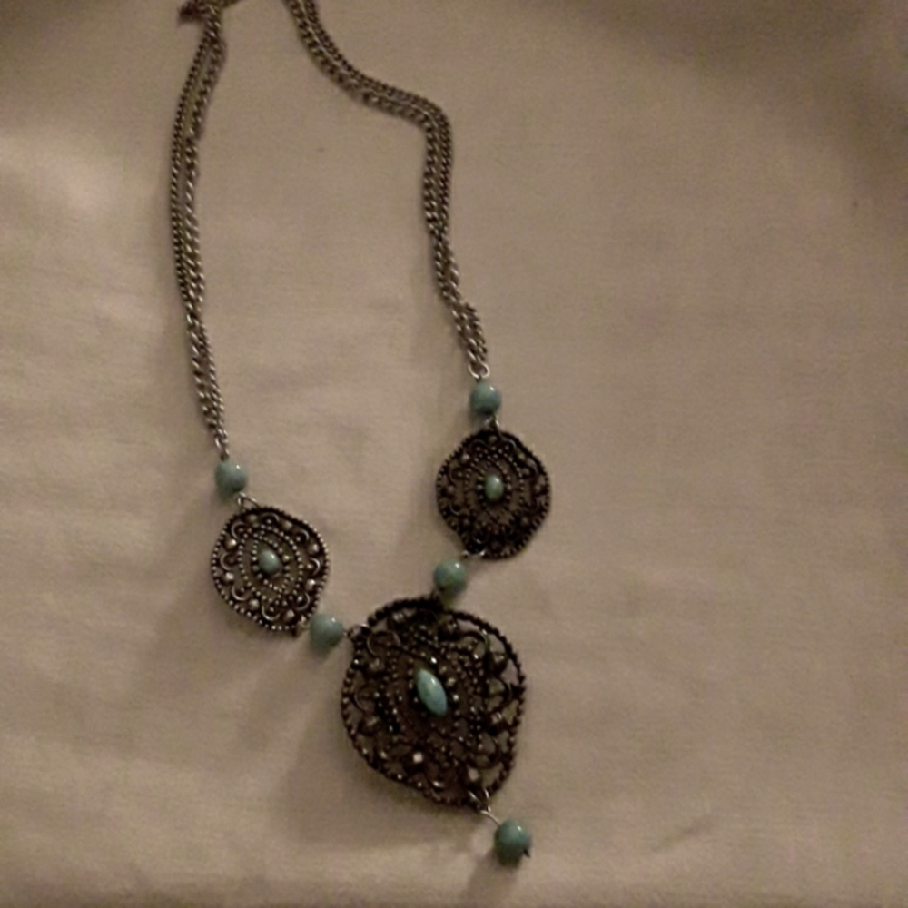 LAKESHORE DRIVE Long Turquoise Necklace